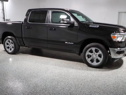 Used 2022 RAM 1500 Big Horn AWD/4WD image 6