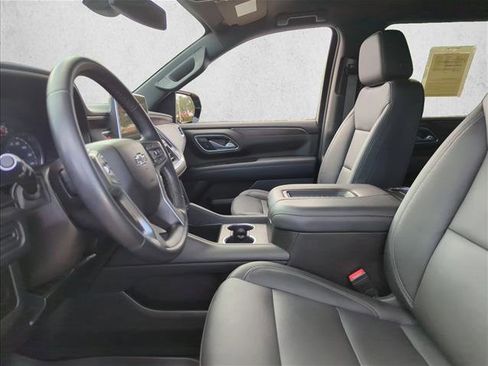 Used 2021 Chevrolet Suburban Z71 image 17