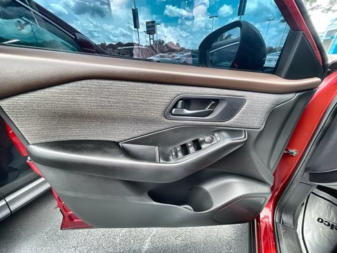 Used 2023 Nissan Rogue S FWD image 21