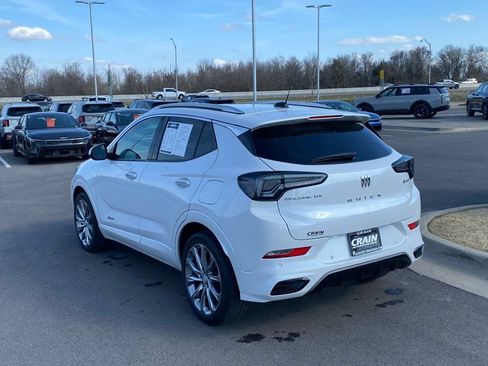 Used 2024 Buick Encore GX Avenir w/ Avenir Convenience Package FWD image 5