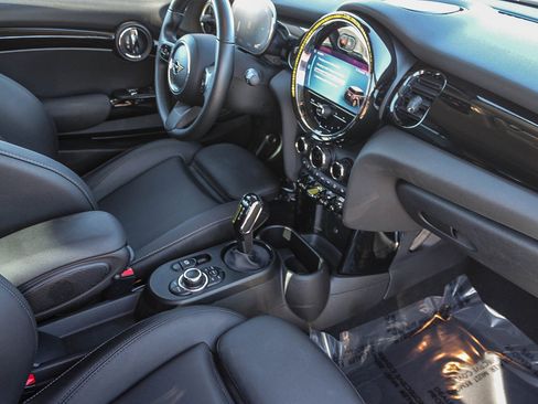 Used 2023 MINI Cooper SE image 17