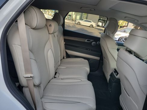 Certified 2026 Genesis GV80 3.5T Advanced AWD/4WD image 23