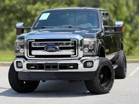 Used 2016 Ford F250 Lariat w/ Chrome Package AWD/4WD image 2