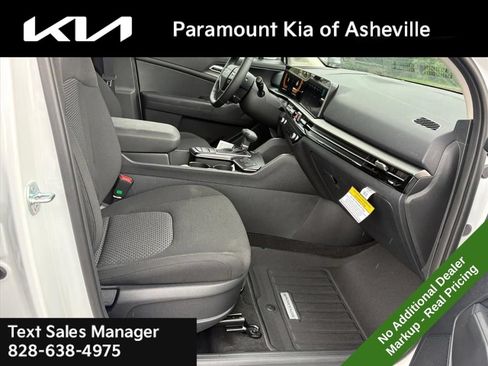 New 2026 Kia Sportage LX w/ LX Convenience Package AWD/4WD image 19
