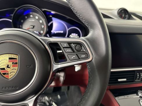 Certified 2023 Porsche Cayenne Platinum Edition AWD/4WD image 38