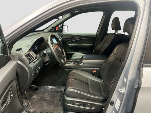 Used 2024 Honda Passport TrailSport image 22