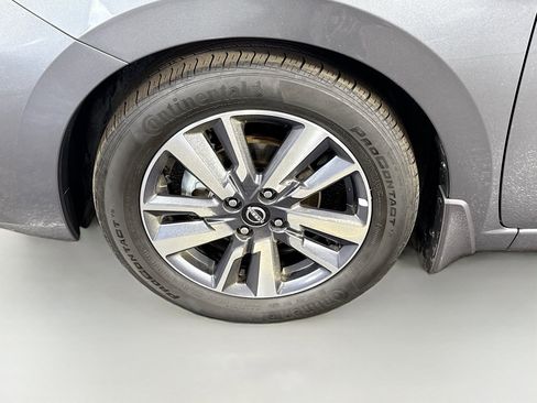 Used 2024 Nissan Versa SV w/ Trunk Package image 38