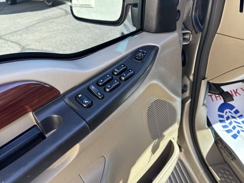 Used 2005 Ford Excursion Limited image 24