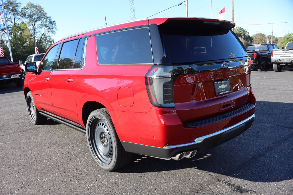 New 2027 Chevrolet Suburban High Country AWD/4WD image 3