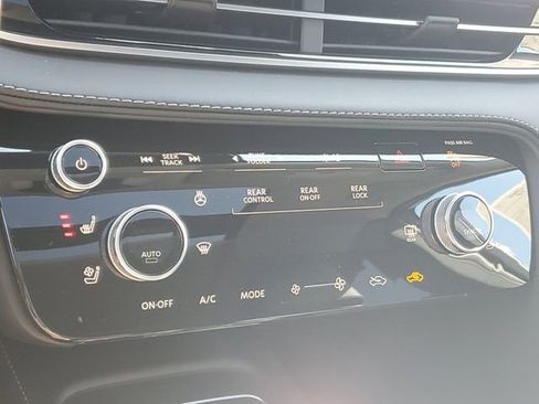 New 2026 INFINITI QX60 Luxe w/ Cargo Package image 28