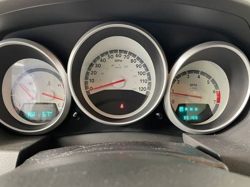 Used 2010 Dodge Grand Caravan Hero w/ Entertainment Group 1 FWD image 5