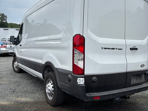 Used 2026 Ford Transit 250 148 Medium Roof w/ Load Area Protection Package RWD image 6