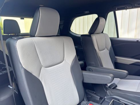 Used 2024 Lexus TX 500h AWD w/ Technology Package image 41