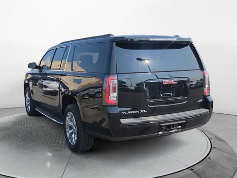 Used 2016 GMC Yukon XL SLT w/ Open Road Package RWD image 3