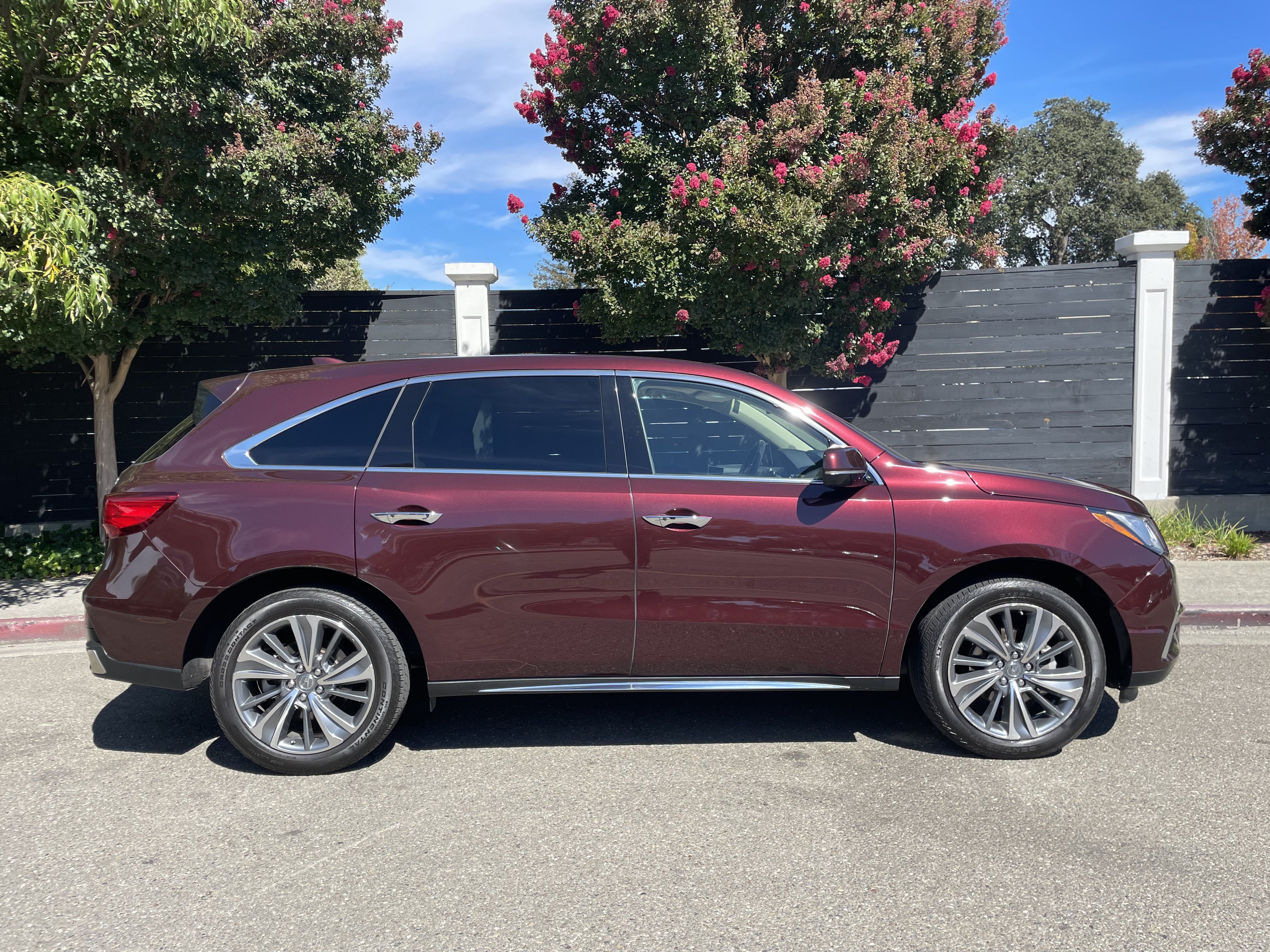 Used 2017 Acura MDX w/ Technology Package AWD/4WD image 9
