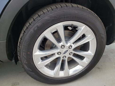 Used 2018 Ford Explorer Limited w/ Equipment Group 301A FWD image 31