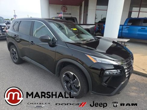 Used 2024 Nissan Rogue SV AWD/4WD image 1