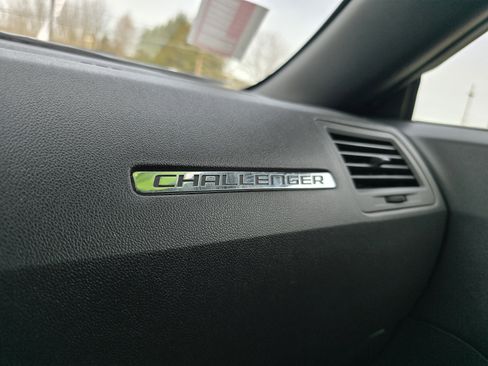 Used 2009 Dodge Challenger R/T w/ Sound Group image 26