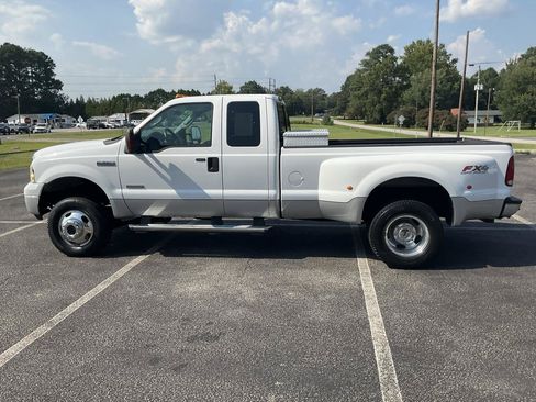 Used 2006 Ford F350 XLT AWD/4WD image 12