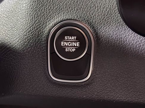 Used 2020 Mercedes-Benz Sprinter 2500 image 25