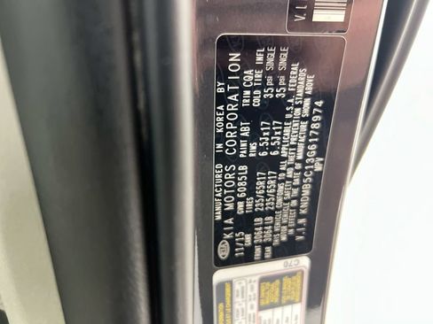 Used 2016 Kia Sedona LX w/ LX Convenience Package FWD image 23