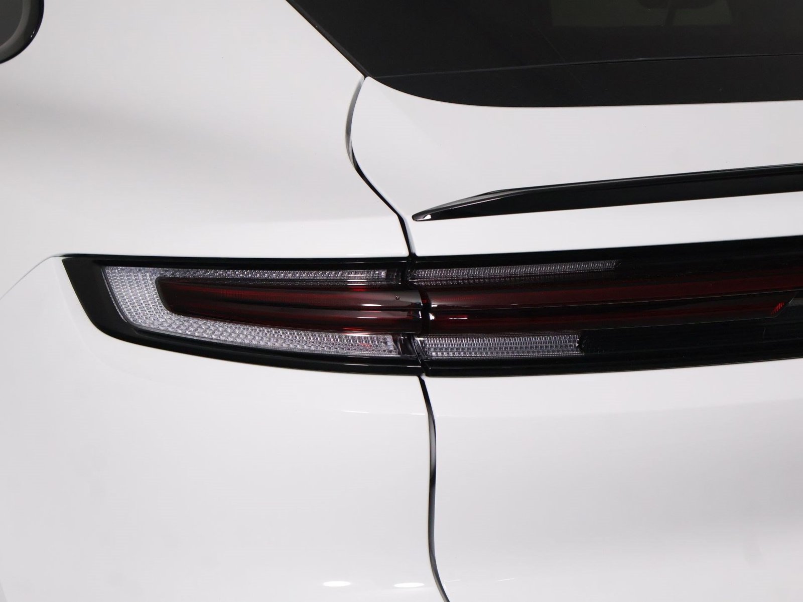Certified 2026 Porsche Cayenne Coupe AWD/4WD image 21