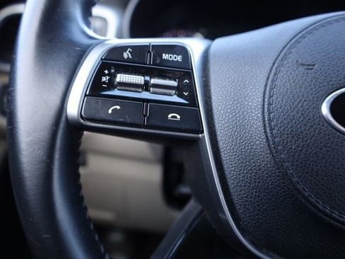 Used 2019 Kia Sorento LX w/ LX Convenience Package image 26