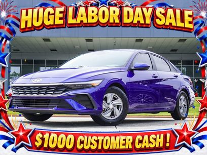 Used 2024 Hyundai Elantra SE