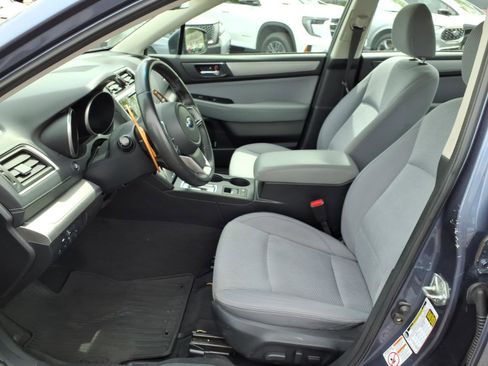 Used 2018 Subaru Legacy 2.5i Premium AWD/4WD image 4