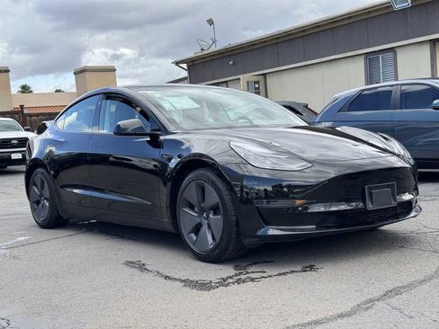 Used 2021 Tesla Model 3 RWD image 5