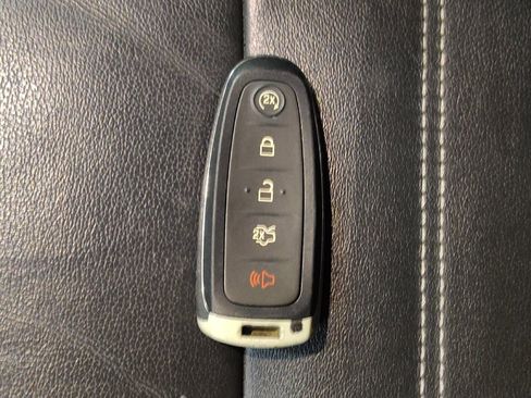 Used 2018 Ford Escape Titanium AWD/4WD image 32