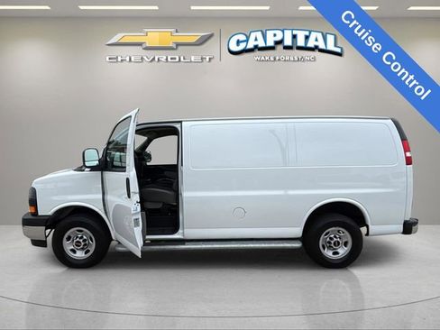 Used 2024 GMC Savana 2500 w/ Driver Convenience Package RWD image 9