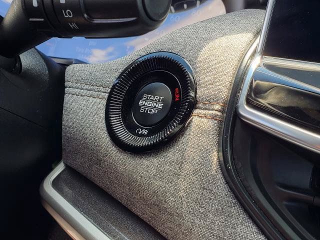 Used 2023 Jeep Compass Latitude w/ Sun and Sound Group AWD/4WD image 15