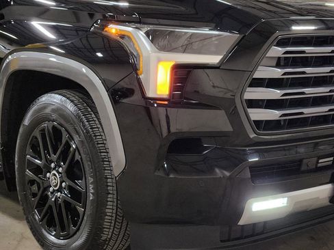 Used 2024 Toyota Sequoia Limited image 13