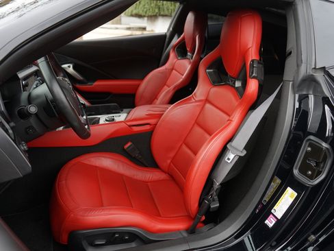 Used 2016 Chevrolet Corvette Z06 w/ Z07 Performance Package image 15