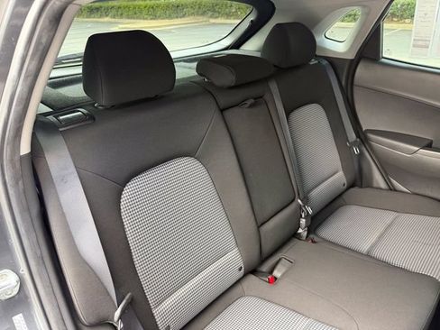 Used 2021 Hyundai Kona SE FWD image 25