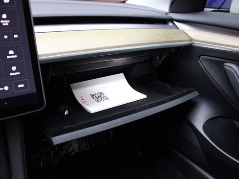 Used 2023 Tesla Model 3 Standard Range image 24