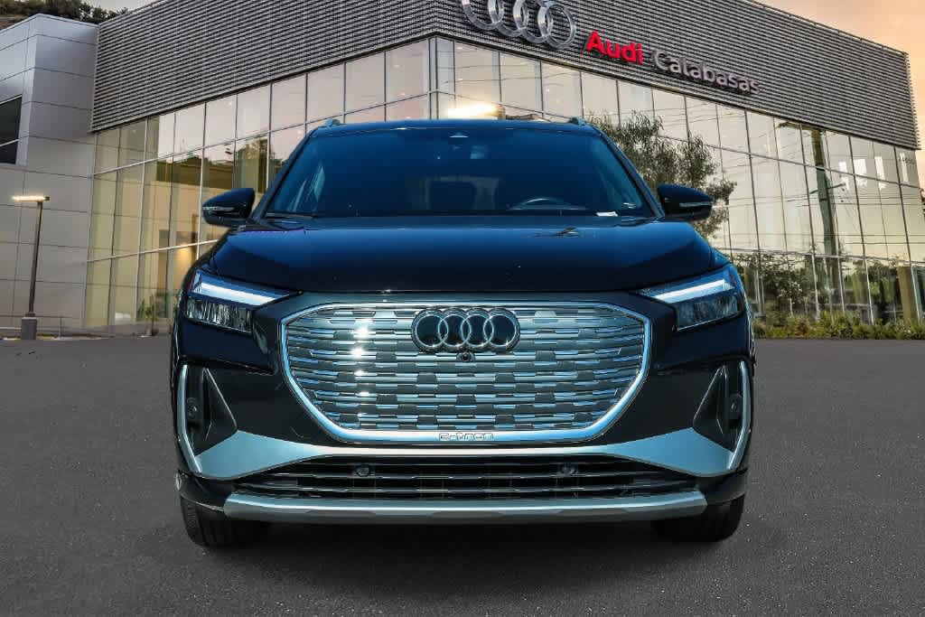 Used 2024 Audi Q4 e-tron Premium AWD/4WD image 2
