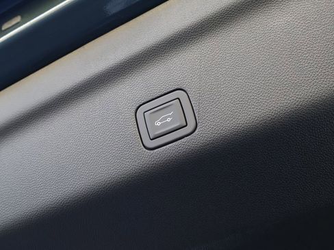 New 2026 Chevrolet Suburban RST image 51