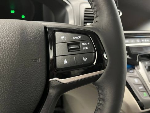 New 2026 Honda Odyssey Touring image 16