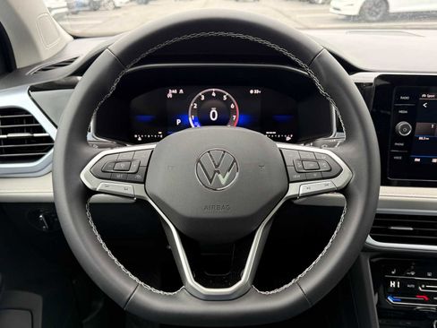 New 2026 Volkswagen Taos SE AWD/4WD image 10
