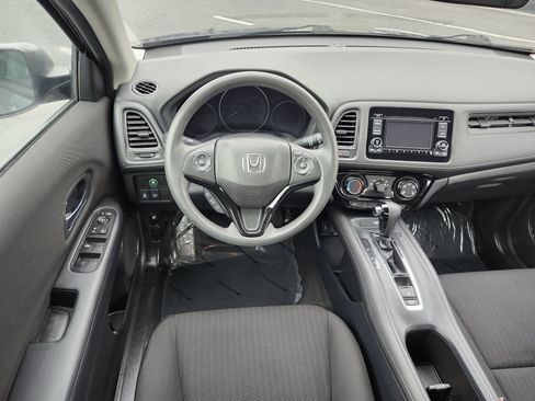 Used 2017 Honda HR-V LX image 25