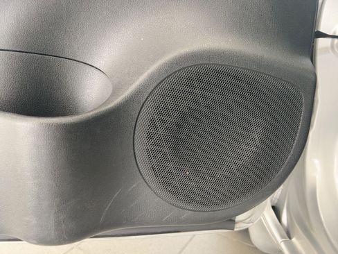 Used 2016 Nissan Leaf SV image 33