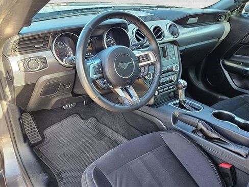 Used 2021 Ford Mustang GT RWD image 10