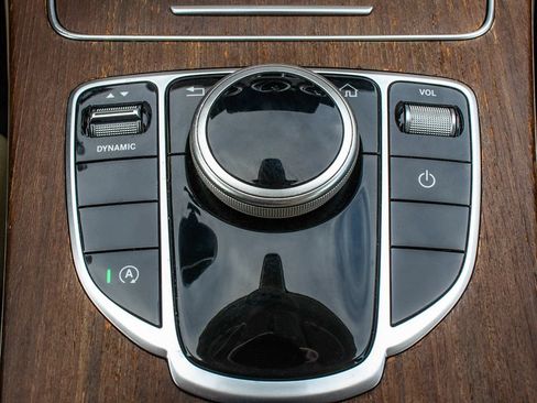 Used 2019 Mercedes-Benz C 300 4MATIC Sedan image 25