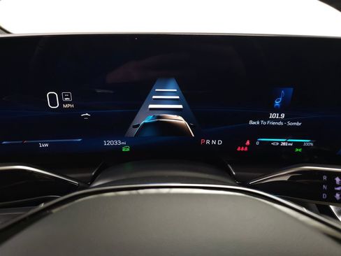 Certified 2024 Cadillac Lyriq Tech w/ Driver Assist Package AWD/4WD image 23