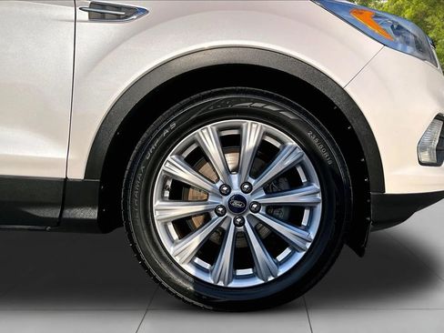 Used 2017 Ford Escape Titanium FWD image 8