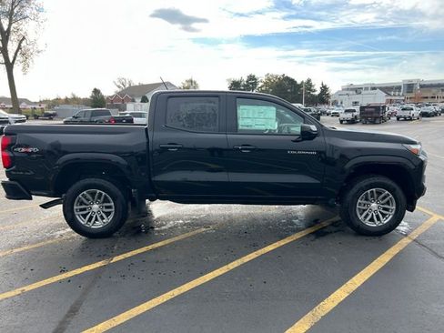 New 2025 Chevrolet Colorado LT w/ LT Convenience Package image 6