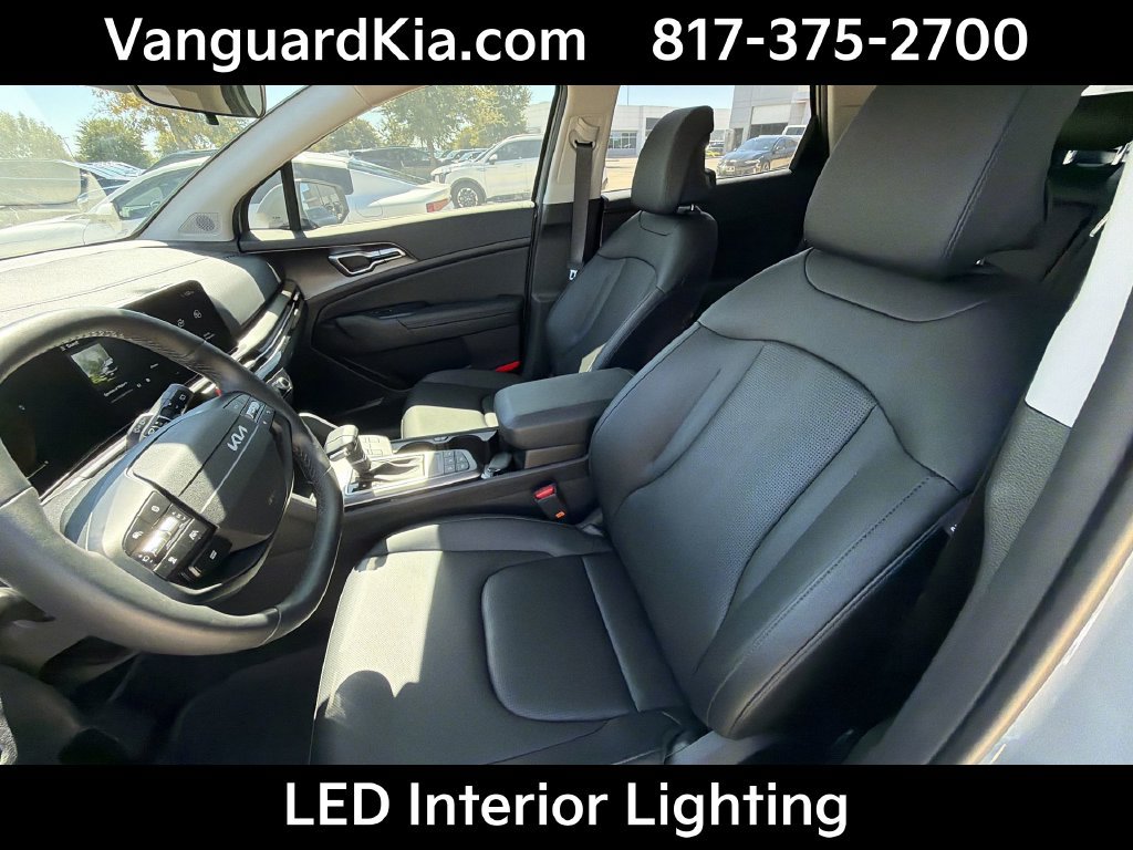 Certified 2026 Kia Sportage EX w/ EX Panorama Roof Package FWD image 15