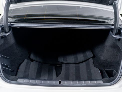 Used 2024 BMW 760i xDrive w/ Executive Package image 56